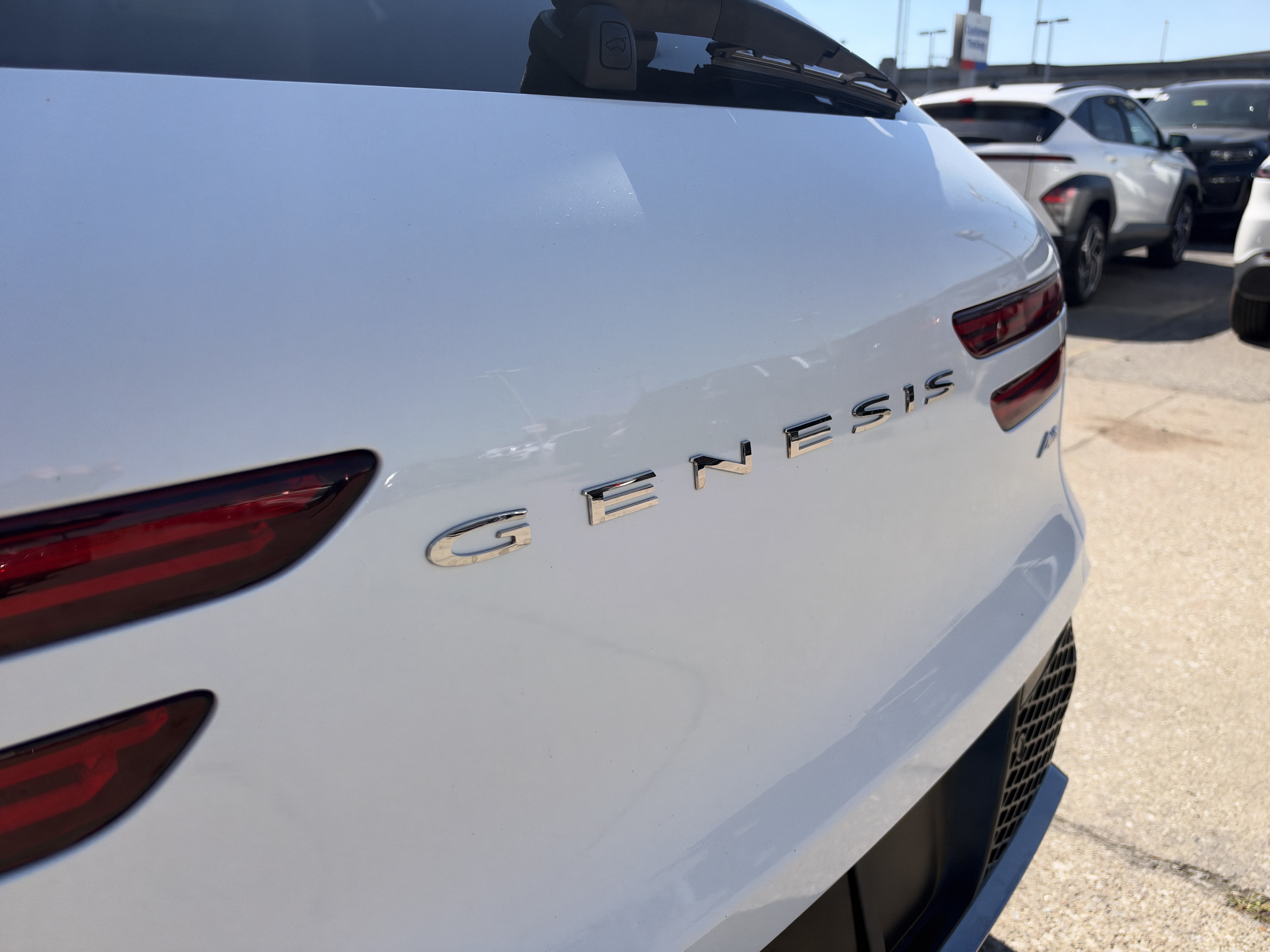 Used 2022 Genesis GV70 2.5T w/ Advanced Package AWD/4WD image 8