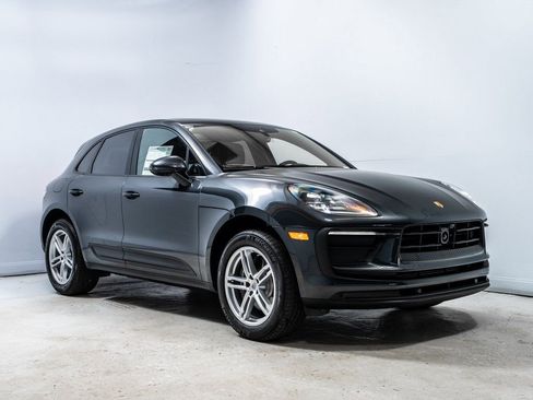 New 2026 Porsche Macan AWD/4WD image 9