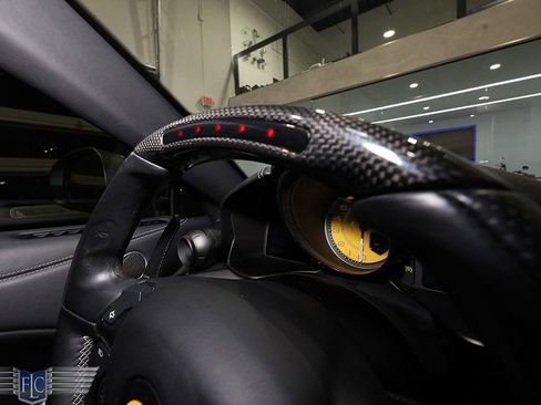 Used 2014 Ferrari F12 Berlinetta image 28