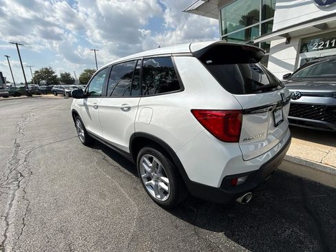 Used 2024 Honda Passport EX-L image 4