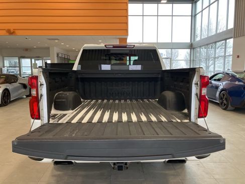Used 2019 Chevrolet Silverado 1500 High Country image 30