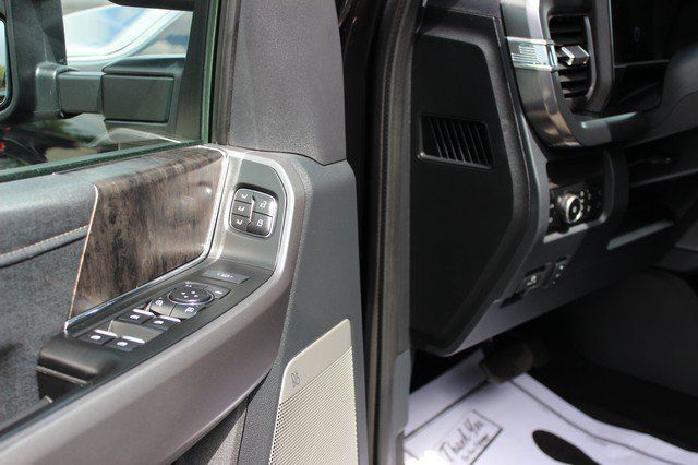 Used 2025 Ford F350 Lariat w/ Black Appearance Package AWD/4WD image 8