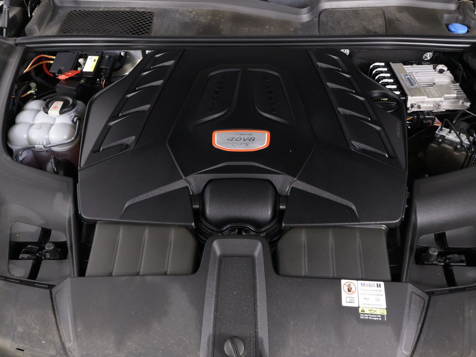 Certified 2023 Porsche Cayenne GTS AWD/4WD image 26