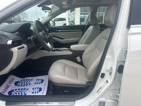 Used 2023 Nissan Altima 2.5 SL image 9