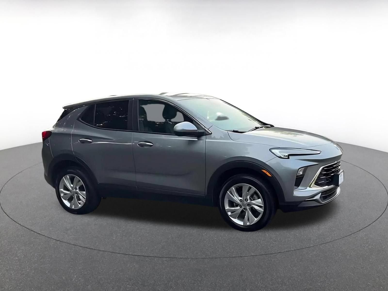 Used 2025 Buick Encore GX Preferred AWD/4WD image 2