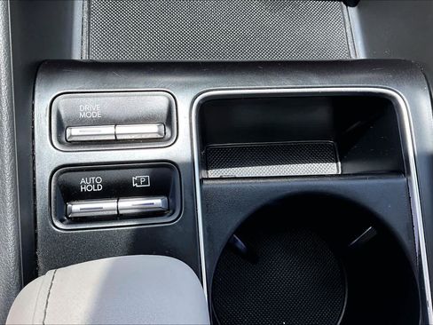 Used 2025 Hyundai Sonata SEL FWD image 32