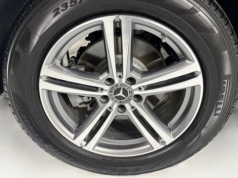 Certified 2022 Mercedes-Benz GLC 300 image 33
