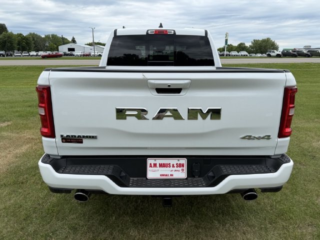 New 2026 RAM 1500 Laramie AWD/4WD image 7