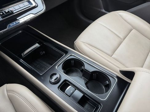 Used 2023 Lincoln Corsair FWD w/ Equipment Group 101A image 19