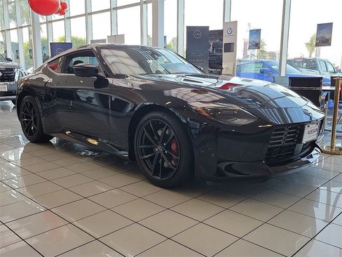 New 2025 Nissan Z Performance w/ Floor Mat Package image 2