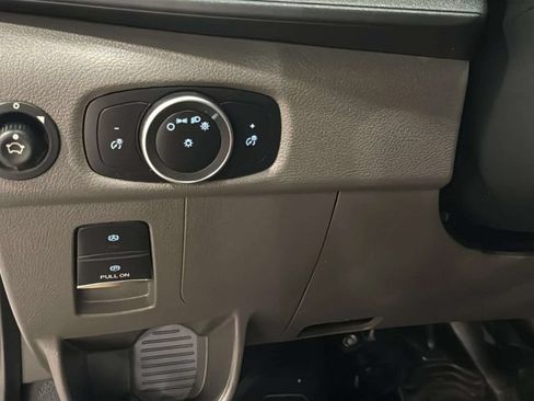 Used 2023 Ford Transit 250 Medium Roof AWD image 22