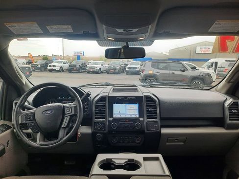 Used 2017 Ford F150 XLT w/ Equipment Group 302A Luxury AWD/4WD image 13
