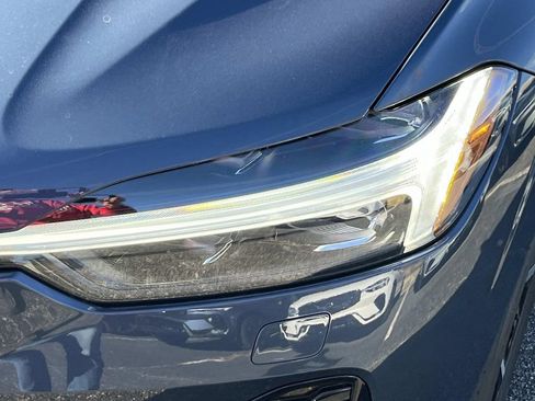 New 2026 Volvo XC60 T8 Core w/ Climate Package image 9