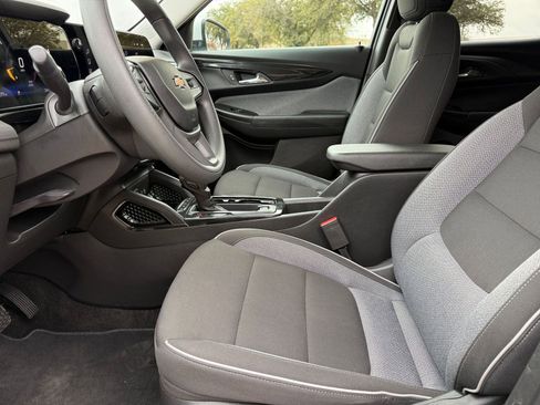 Used 2025 Chevrolet TrailBlazer LT image 27