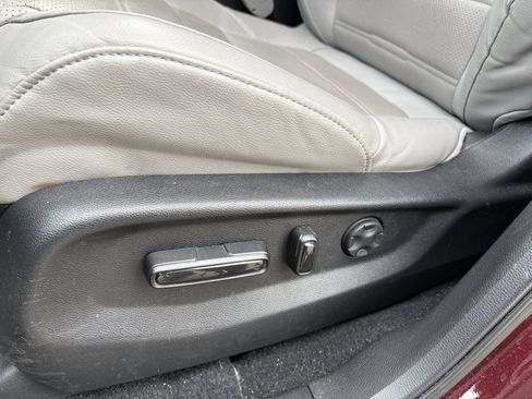 Used 2019 Honda CR-V Touring image 15