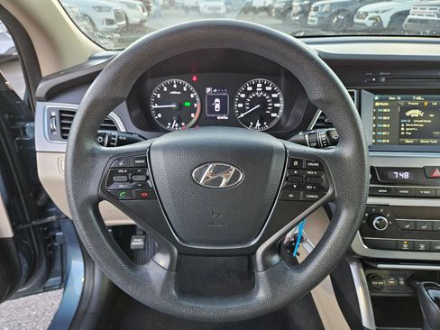 Used 2016 Hyundai Sonata SE image 18