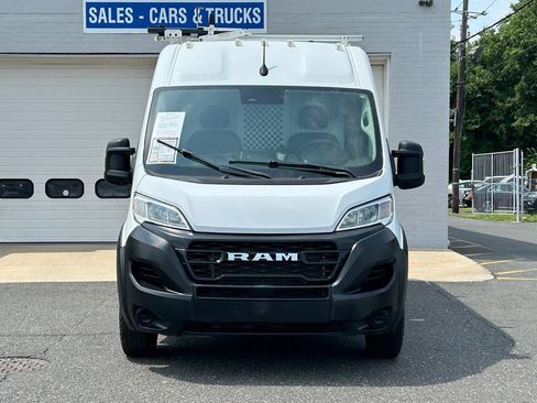 Used 2024 RAM ProMaster 2500 FWD image 2