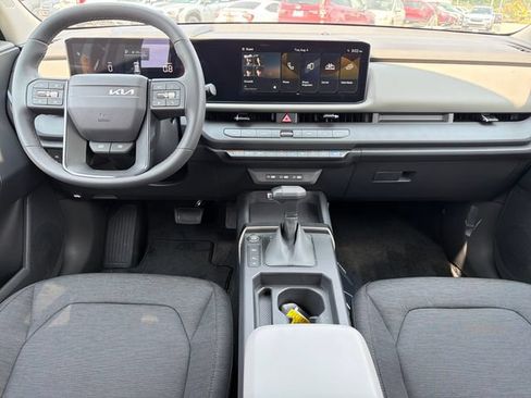 New 2027 Kia Seltos LX AWD/4WD image 9