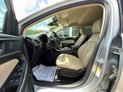 Used 2022 Ford Edge SEL w/ Convenience Package AWD/4WD image 19