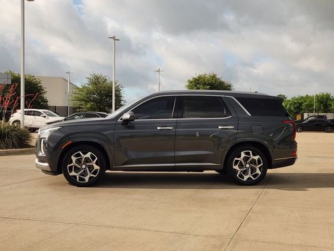 Used 2022 Hyundai Palisade Calligraphy FWD image 4