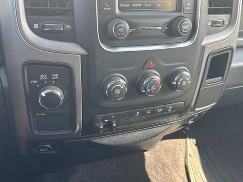 Used 2017 RAM 2500 Tradesman w/ Chrome Appearance Group AWD/4WD image 32