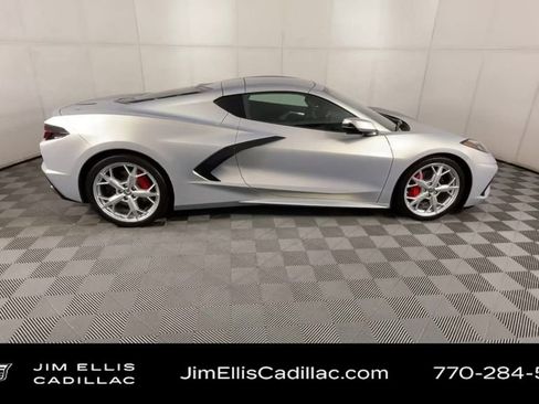 Used 2022 Chevrolet Corvette Stingray Premium Cpe w/ Engine Appearance Package image 10