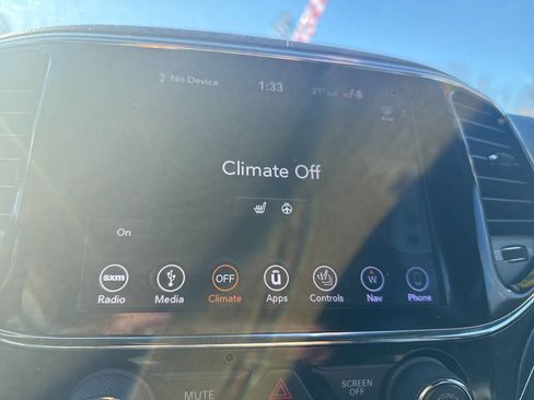 Used 2019 Jeep Grand Cherokee Limited image 40