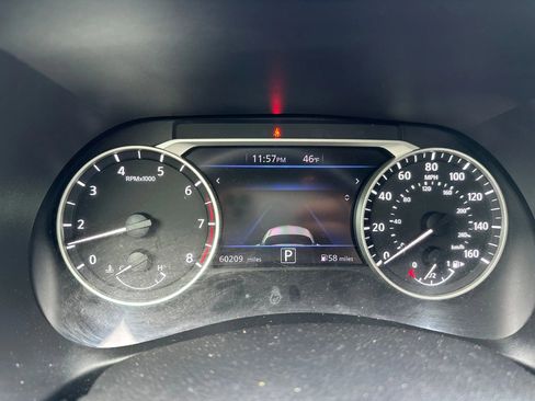 Used 2020 Nissan Sentra SV image 18