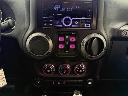 Used 2017 Jeep Wrangler Unlimited Sport w/ Quick Order Package 24S AWD/4WD image 12