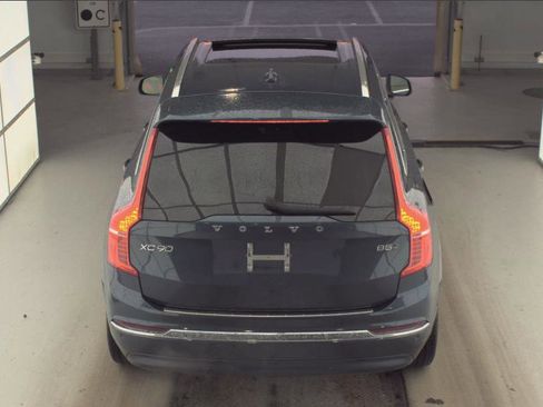 Certified 2024 Volvo XC90 B5 Plus w/ Protection Package Premier image 5