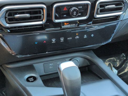 New 2026 Nissan Sentra SV w/ Floor Mat Package FWD image 19