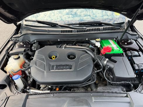 Used 2020 Lincoln MKZ FWD image 42