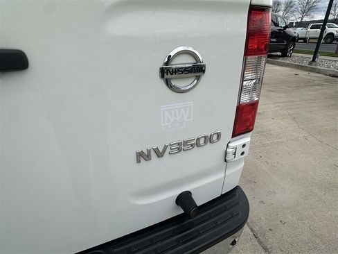 Used 2019 Nissan NV 3500 SL w/ Navigation Package RWD image 20