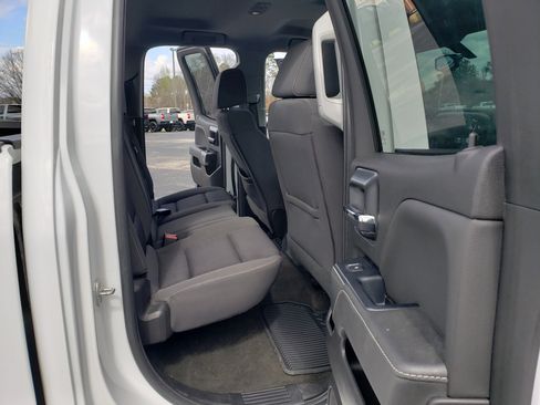 Used 2018 Chevrolet Silverado 1500 LT image 25