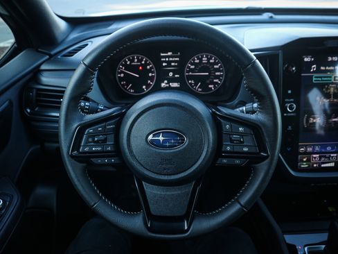 Used 2025 Subaru Forester Premium image 18