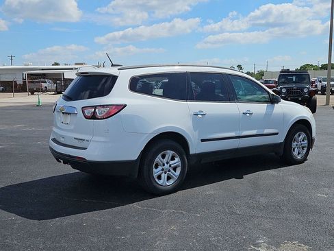 Used 2016 Chevrolet Traverse LS FWD image 17