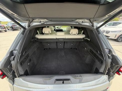 Used 2025 BMW X5 M60i AWD/4WD image 30