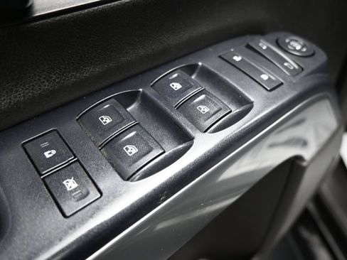Used 2015 Chevrolet Silverado 1500 LT AWD/4WD image 11