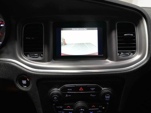 Used 2022 Dodge Charger SXT RWD image 13