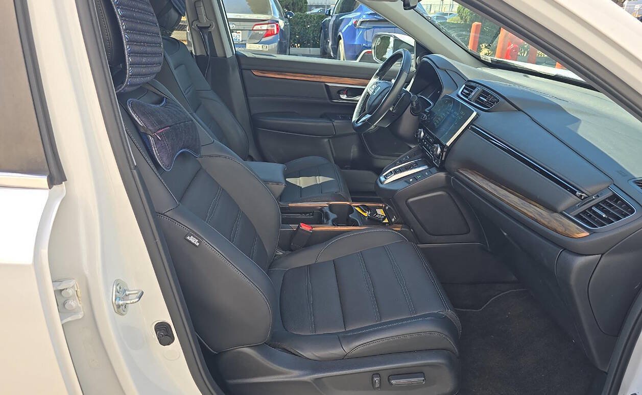 Used 2022 Honda CR-V Touring image 10