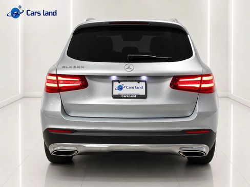 Used 2017 Mercedes-Benz GLC 300 w/ Premium 3 Package image 5