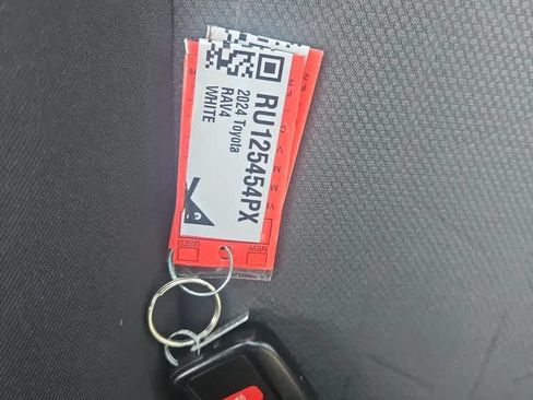 Used 2024 Toyota RAV4 XLE w/ Convenience Package AWD/4WD image 20
