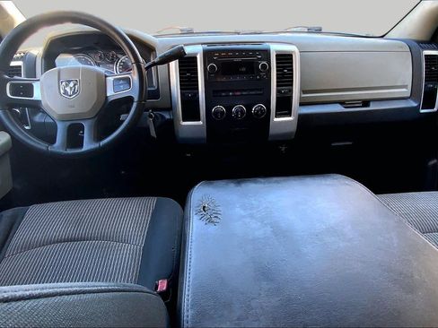 Used 2011 RAM 1500 Classic SLT RWD image 15