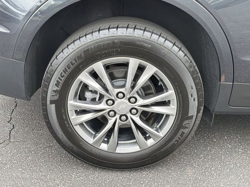 Certified 2023 Cadillac XT5 Premium Luxury image 17