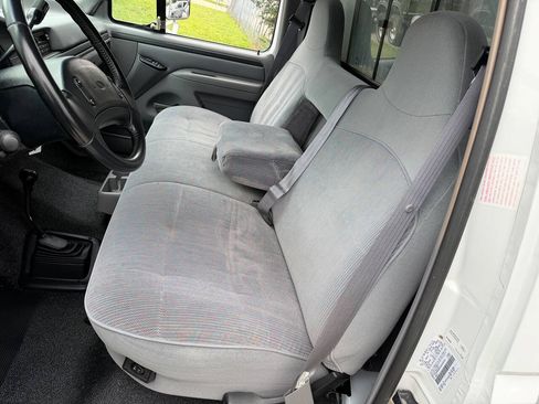 Used 1997 Ford F250 4x4 Regular Cab Heavy Duty image 27