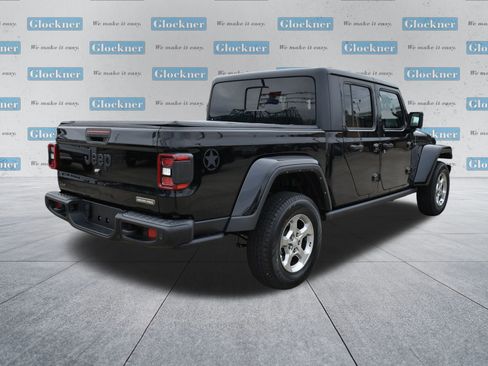 Used 2021 Jeep Gladiator Sport image 6