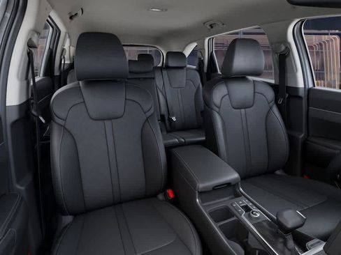 Used 2025 Kia Sorento S FWD image 15