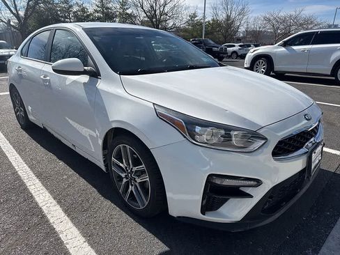 Used 2019 Kia Forte S image 3