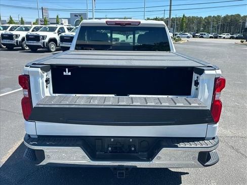 Certified 2024 Chevrolet Silverado 1500 LTZ w/ LTZ Premium Package AWD/4WD image 33