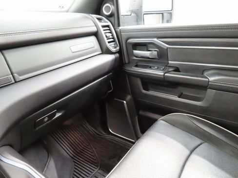 Used 2024 RAM 2500 Laramie w/ Night Edition image 21